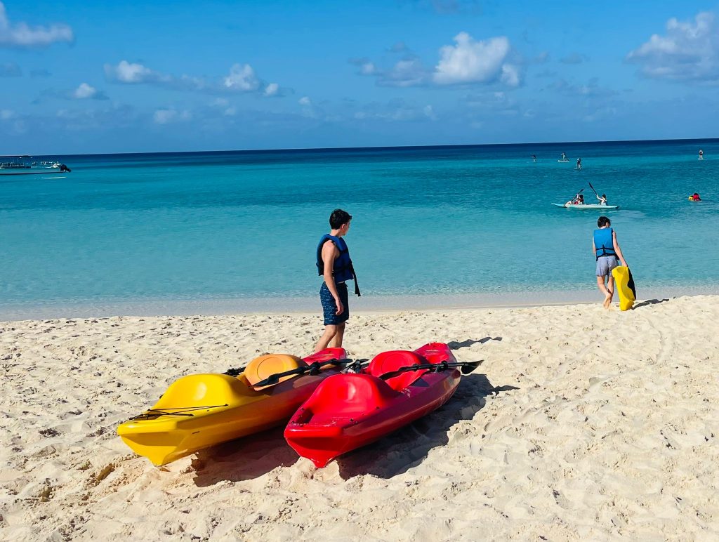 Double / Tandem Kayak - Adventura Cayman Island Rentals